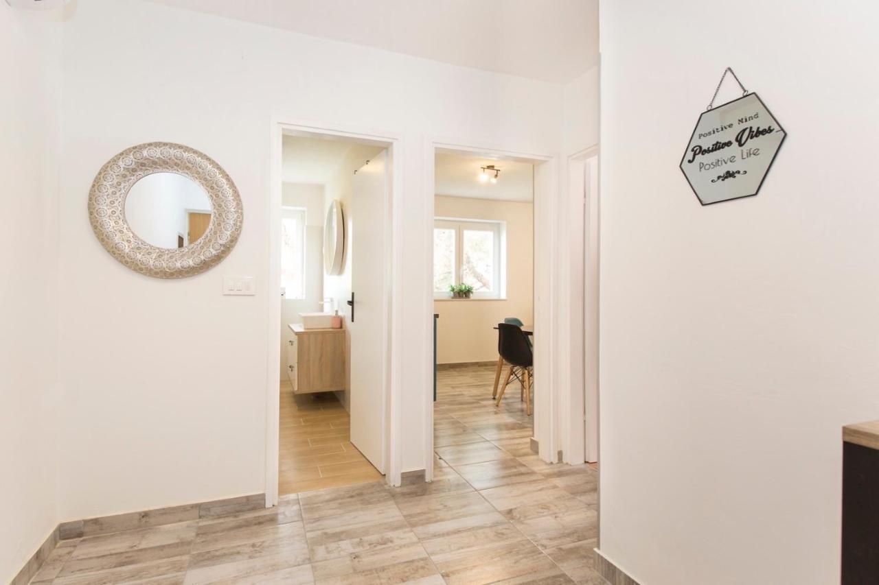 Apartment Aquamarine ラバック エクステリア 写真